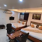 Airport Hotel Royal Residency