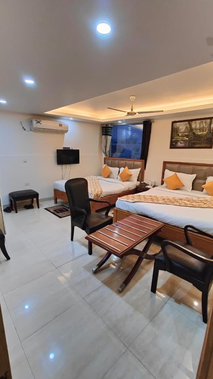Airport Royal Residency 3*